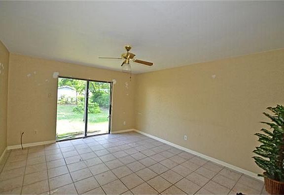 2nd image of 1206 Shorehaven Dr