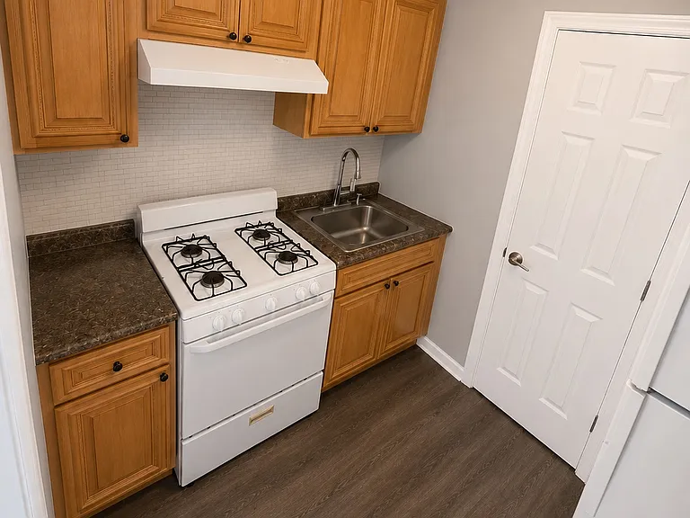 1113 Ferry St #3 — Photo 5