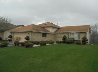 22630 Parkview Dr, Summit, IL