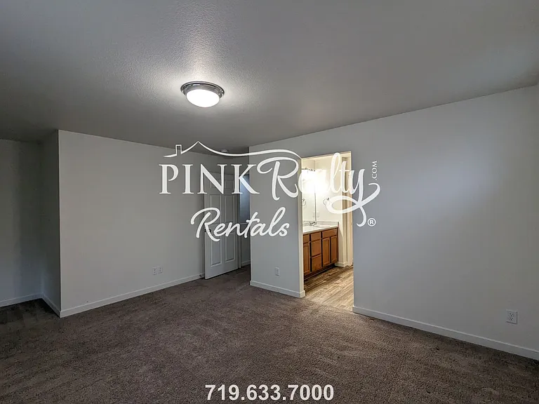 9313 Cashel Trl — Photo 12
