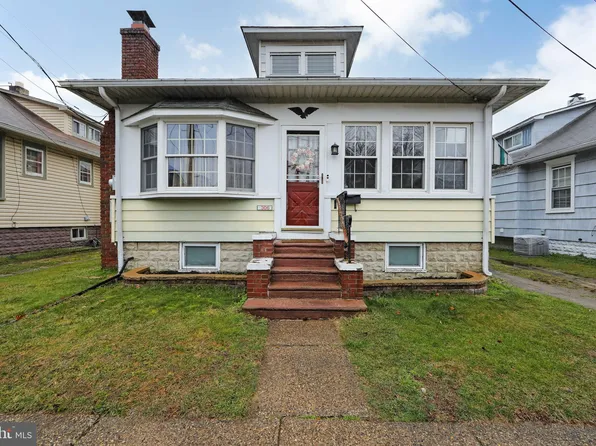 306 Delaware St, Brooklawn, NJ 08030