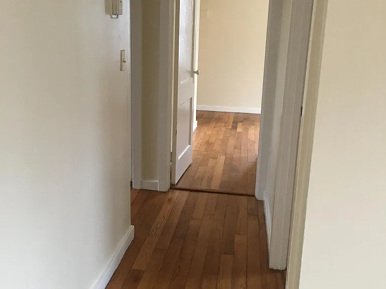 91 Hawthorne Dr — Photo 5