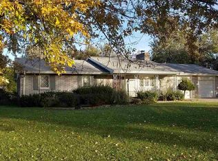 3902 Quivira Dr, Hutchinson, KS 67502