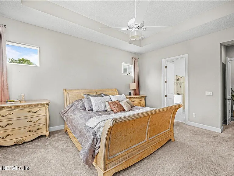 71 Lansing Ct — Photo 30