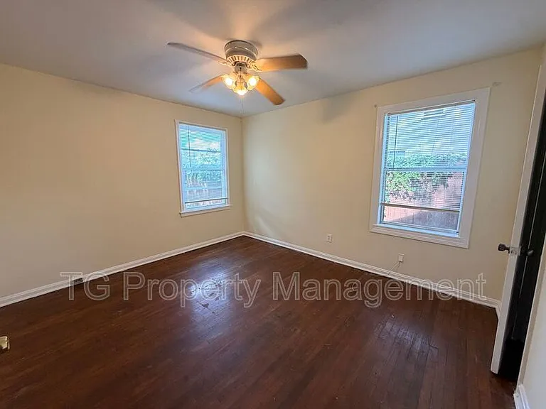 5135 Astral St — Photo 6