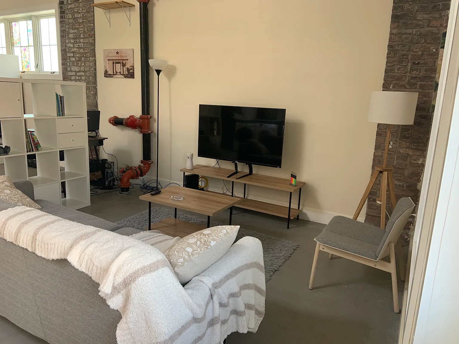 Studio, 800 sqft, $1,720 — Photo 3