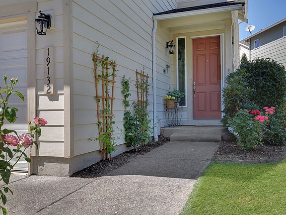 2nd image of 19132 97th Avenue Ct E
