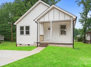 1721 E Cloaninger Ave, Statesville, NC 28625