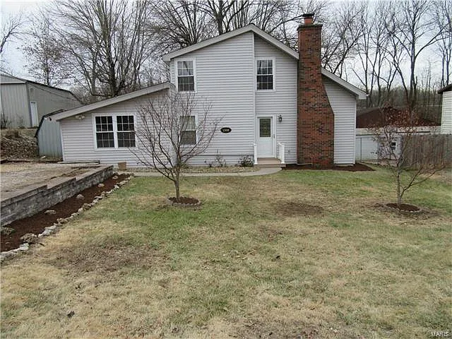 1308 Sandalwood Dr photo 1