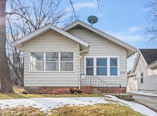 2124 Washington Ave, Des Moines, IA 50310