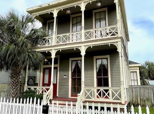 1826 Avenue L, Galveston, TX 77550