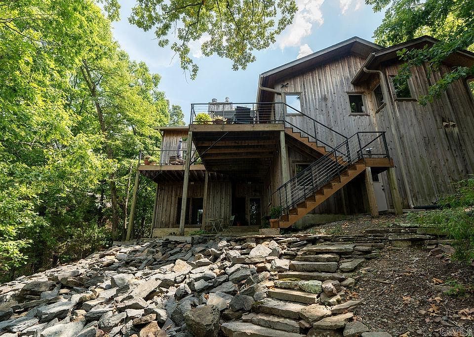 1st image of 659 Lakefront Rd