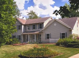 2686 Wright Rd, Akron, OH 44320