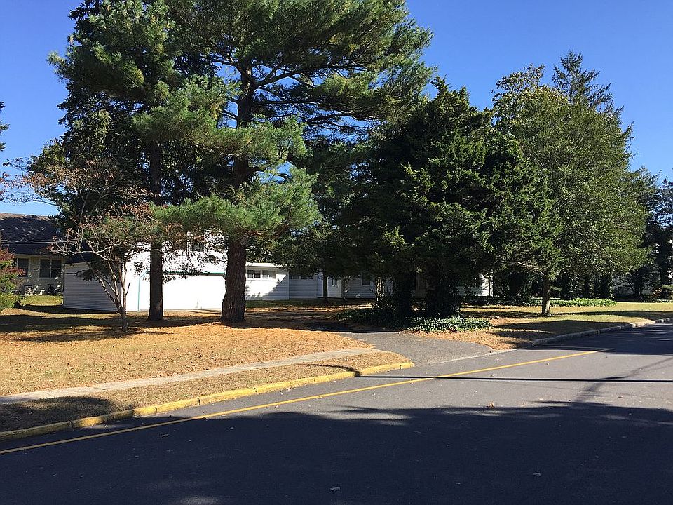 210'x110'