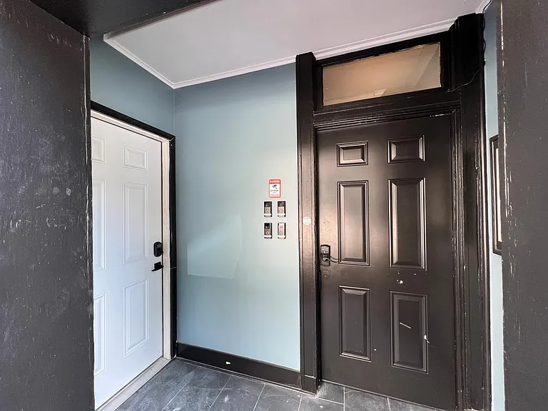 2647 N Charles St #1 — Photo 3