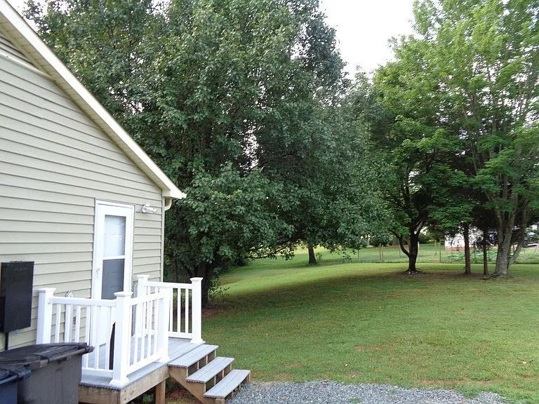 150 Sycamore Cir — Photo 10