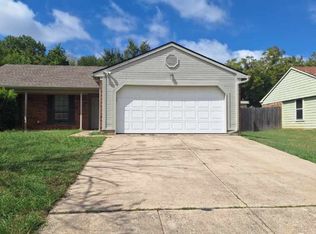 890 E Riverside Dr, Grapevine, TX 76051