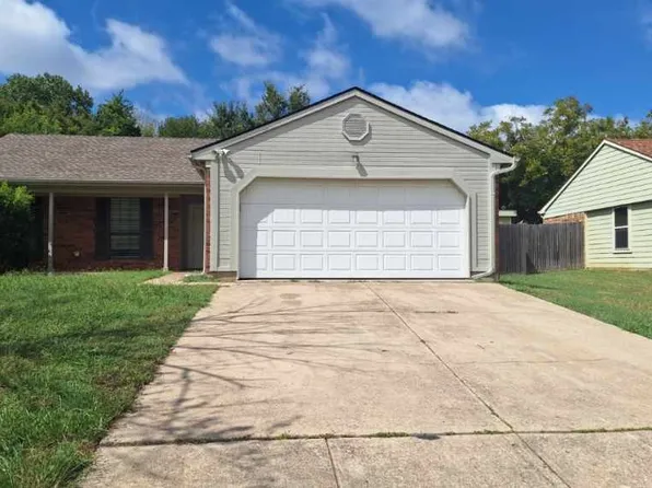 890 E Riverside Dr, Grapevine, TX 76051