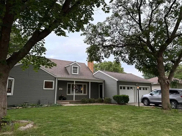 1202 Lincoln Ave, Ottawa, IL 61350