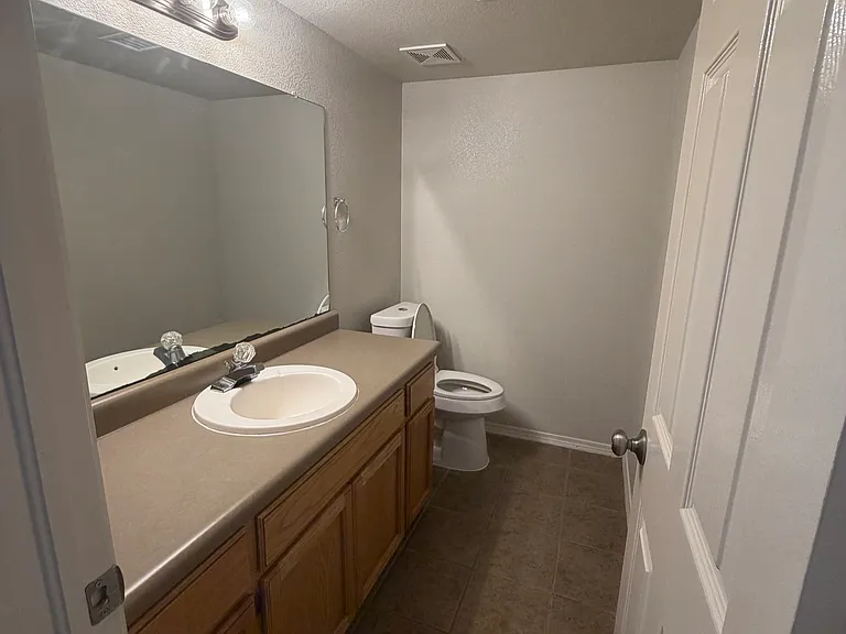 2988 Tierra Cortez Ave #A — Photo 9