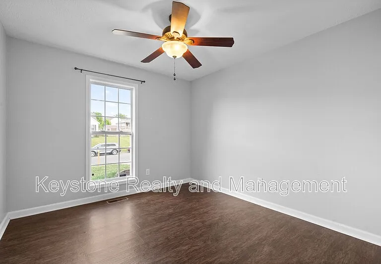 1405 Mutual Dr — Photo 10