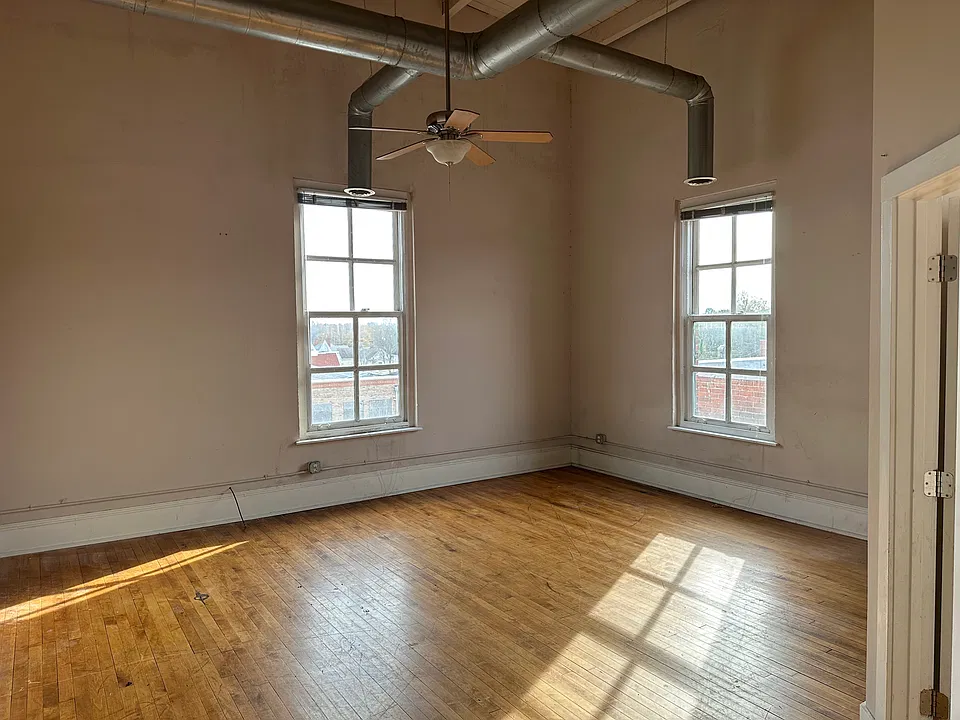 133 S Garnett St #D