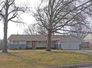 5611 Coe Dr, Wichita, KS 67208