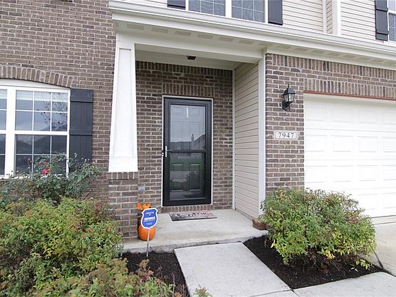 2nd image of 7947 Bullfinch Ln