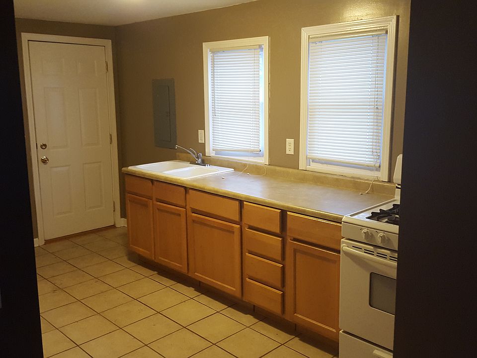 2nd image of 502 W Blackman St