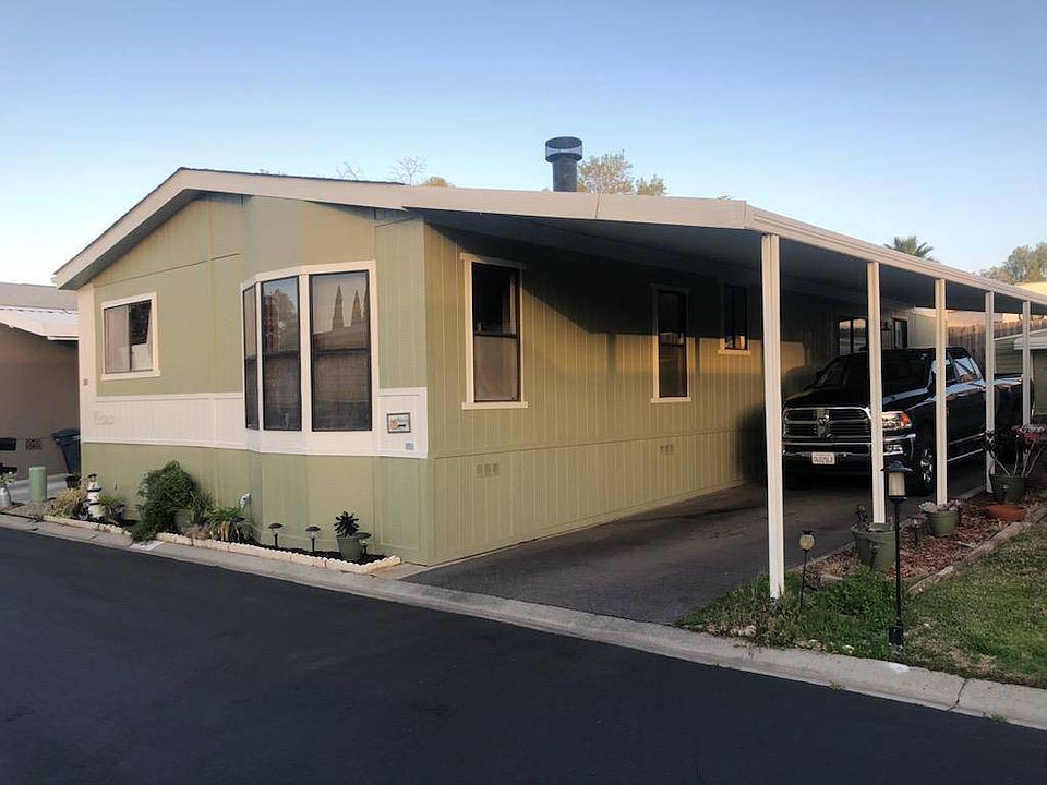 1st image of 1575 W Valley Pkwy Space 30