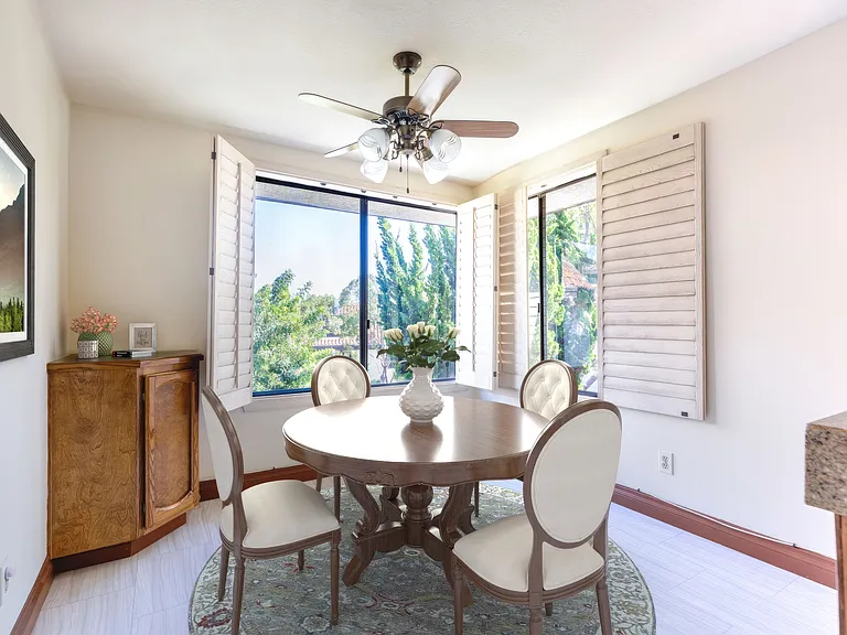 off the kitchen a breakfast nook. Space is now vacant