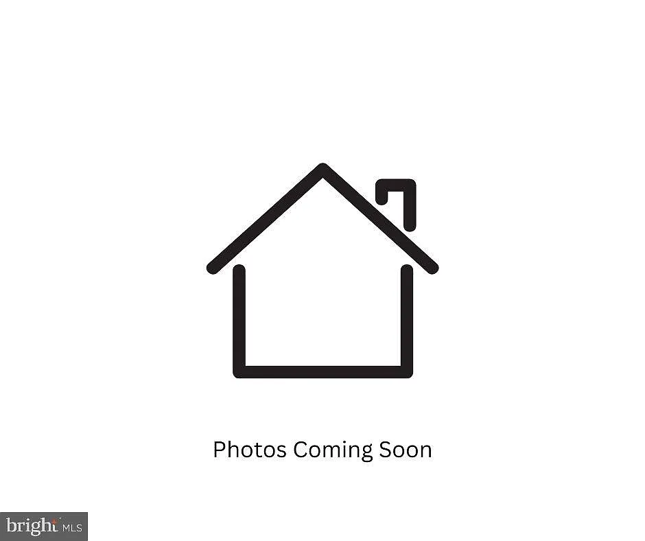 10901 Carlton Dr photo 1