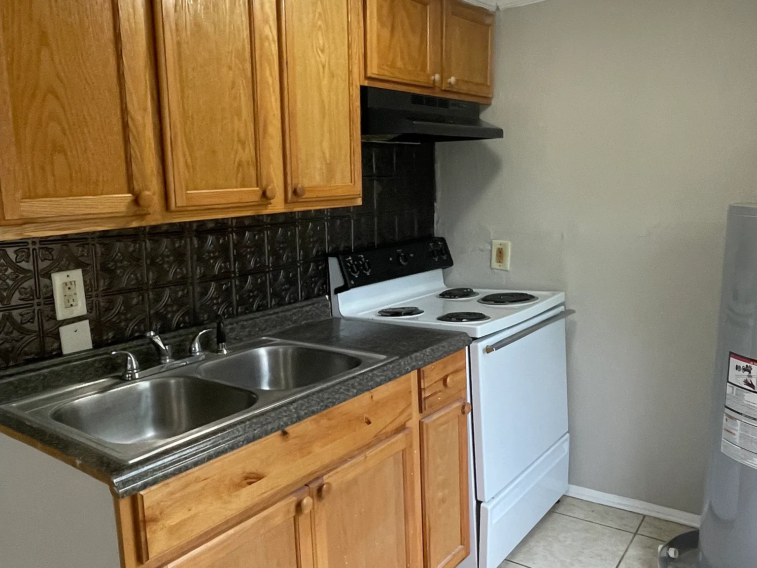 2 bed, 600 sqft, $950 — Photo 4