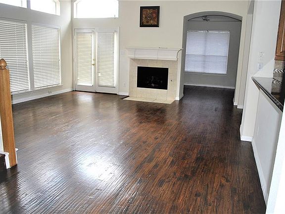 4th image of 3112 Golden Springs Dr