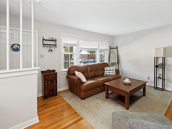 2nd image of 6313 Kensington Ave