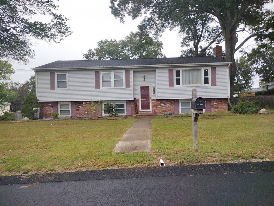 1st image of 161 Monterey Dr
