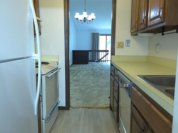 5th image of 1123 Johnson St