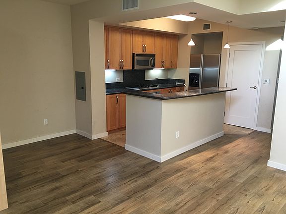 4th image of 5490 La Jolla Blvd #K211