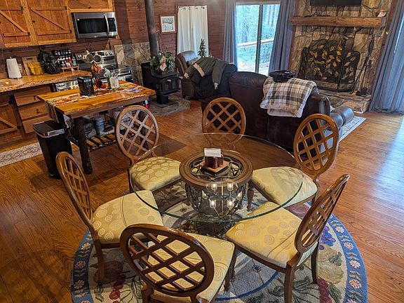 5th image of 84 Knights Way