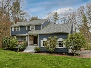 2 Meadowbrook Dr, Andover, MA 01810