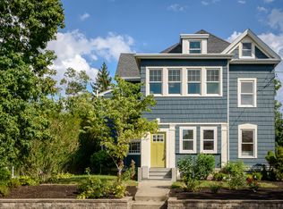 30-32 Royal St #UNIT 32, Watertown, MA 02472