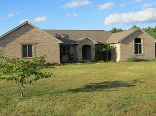 1850 Hunters Ridge Rd, Swanton, OH 43558