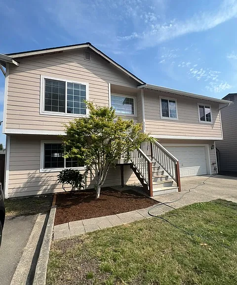 5721 100th Pl NE — Photo 2
