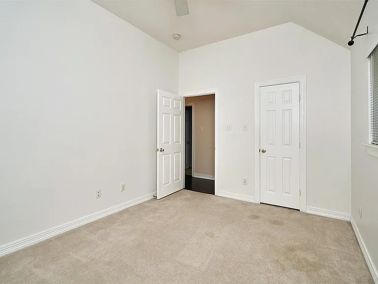 314 Shore Breeze Ln — Photo 40