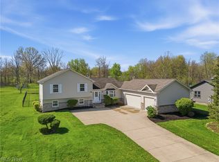 25021 Forbes Rd, Oakwood, OH 44146