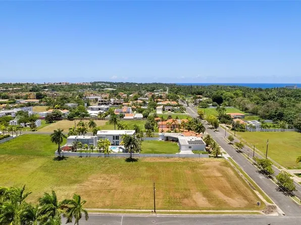 Hacienda El Molino D 3, Vega Alta, PR 00692