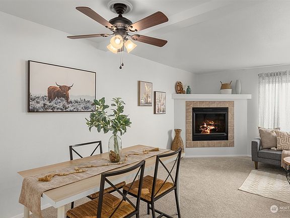 3rd image of 2609 W Marine View Drive #4