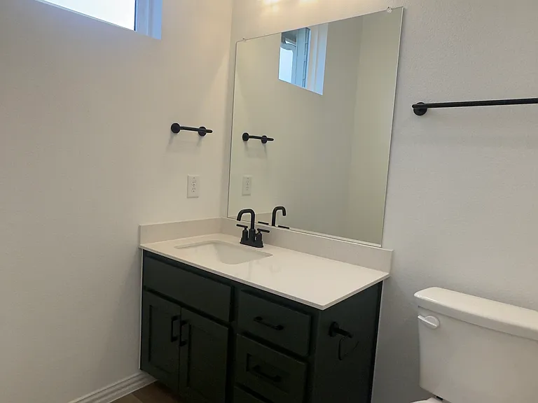 1141 Concan Dr — Photo 12