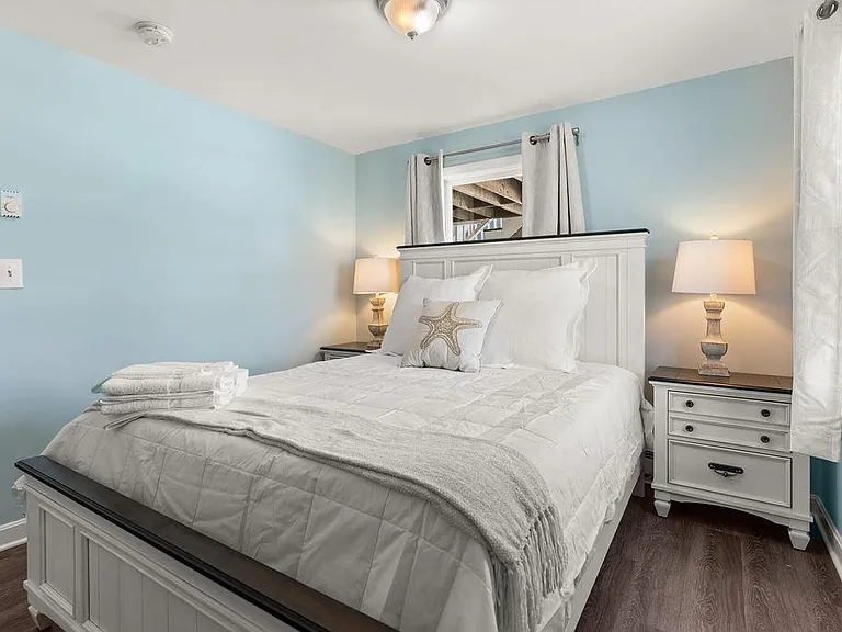 911 Ocean Blvd #8 — Photo 26