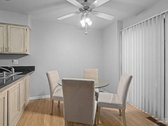 5th image of 1500 W Jefferson Ave Unit D